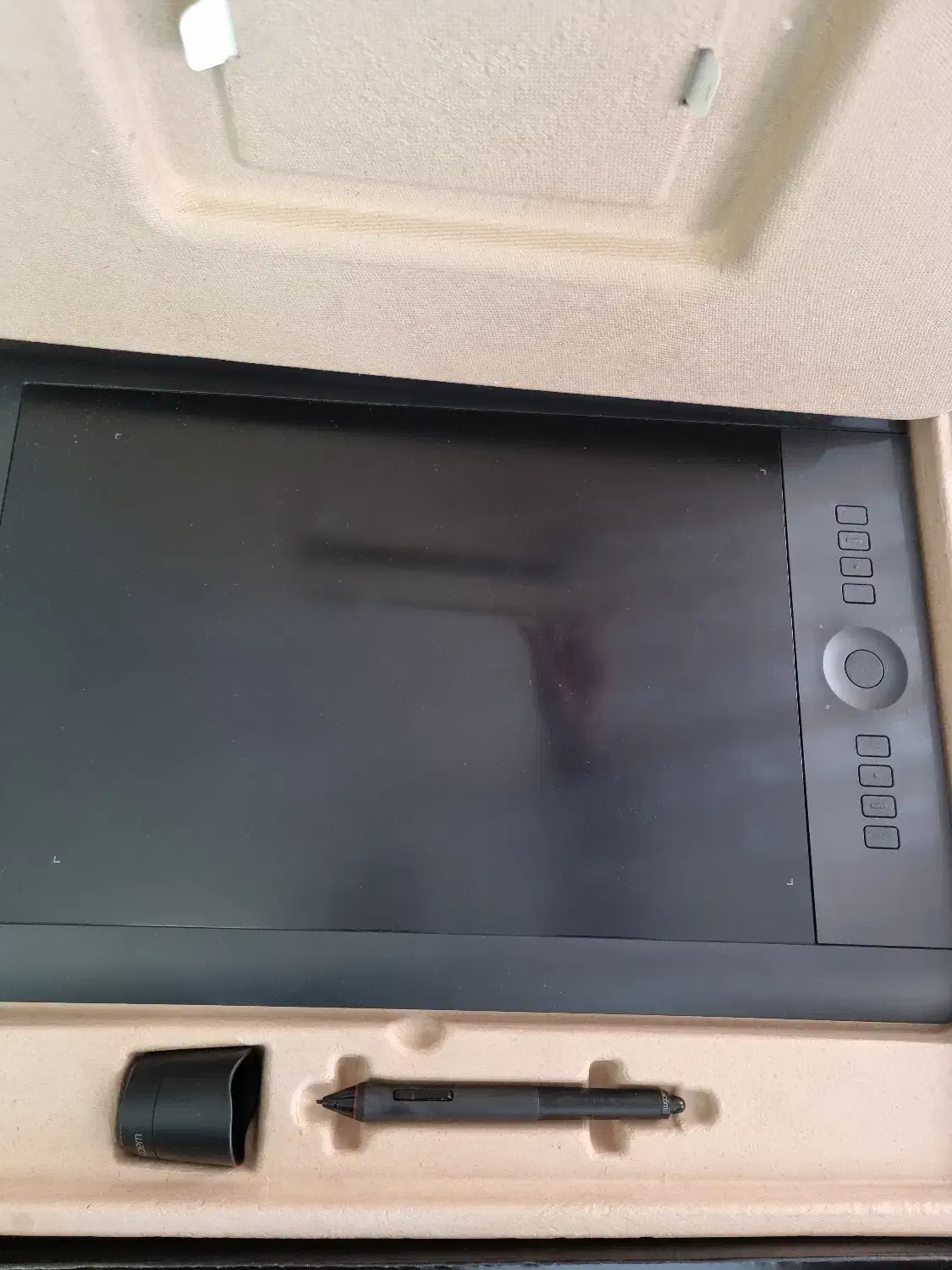 تبلت سایز بزرگ وکام intuos pro large|تبلت|تهران, میدان ولیعصر|دیوار