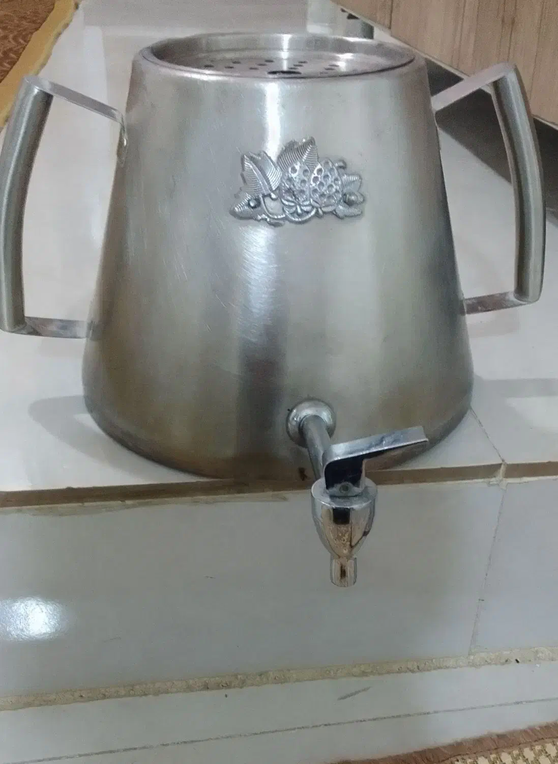 کتری|ظروف نگهدارنده، پلاستیکی، یکبارمصرف|کرمانشاه, |دیوار