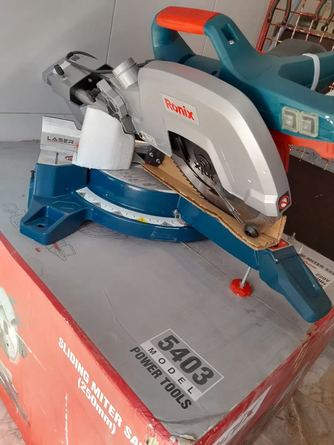 جشنواره دستگاهای نجاری ودستگاهای ساختمانی رونیکس|ابزارآلات|بجنورد, |دیوار