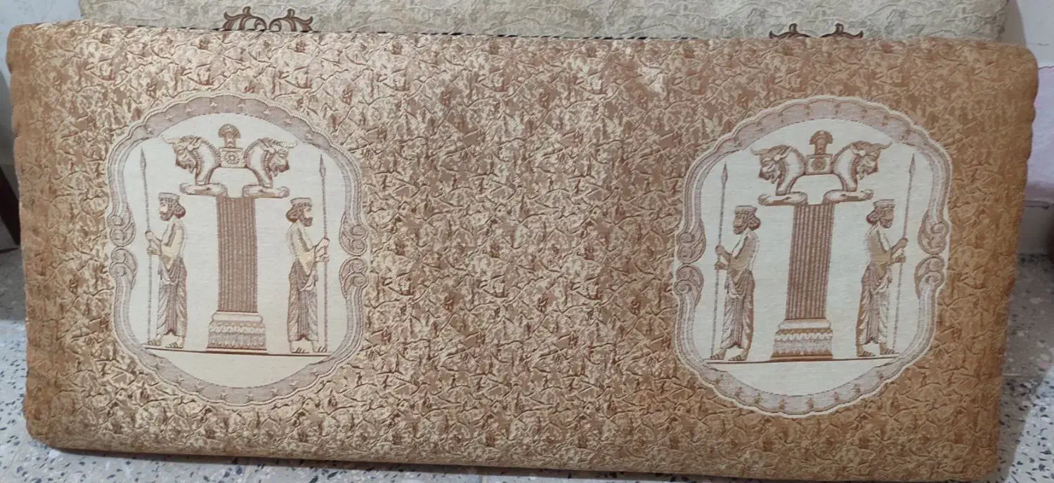 عدد پشتی در حد نو|پشتی|دزفول, |دیوار