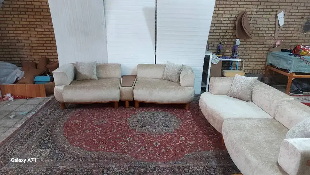 تولید وتعمیرات تخصصی انواع مبلمان|مبلمان خانگی و میز عسلی|رباطکریم, انجم آباد|دیوار