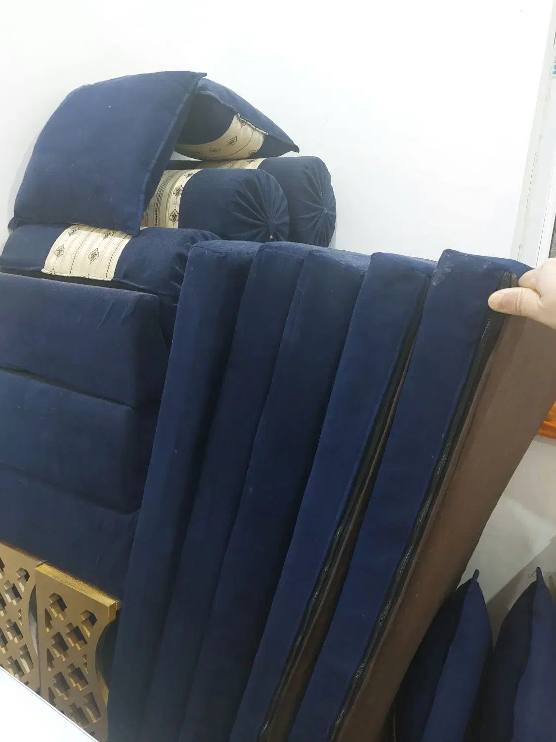تشک وپشتی|مبلمان خانگی و میز عسلی|اهواز, فاز ۲ پادادشهر|دیوار