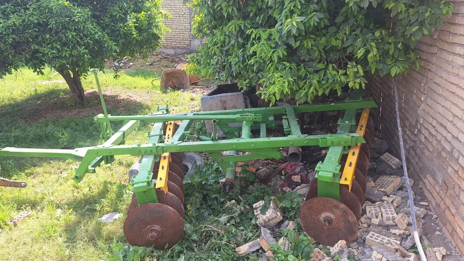 شوش|خودرو سنگین|شوش, |دیوار