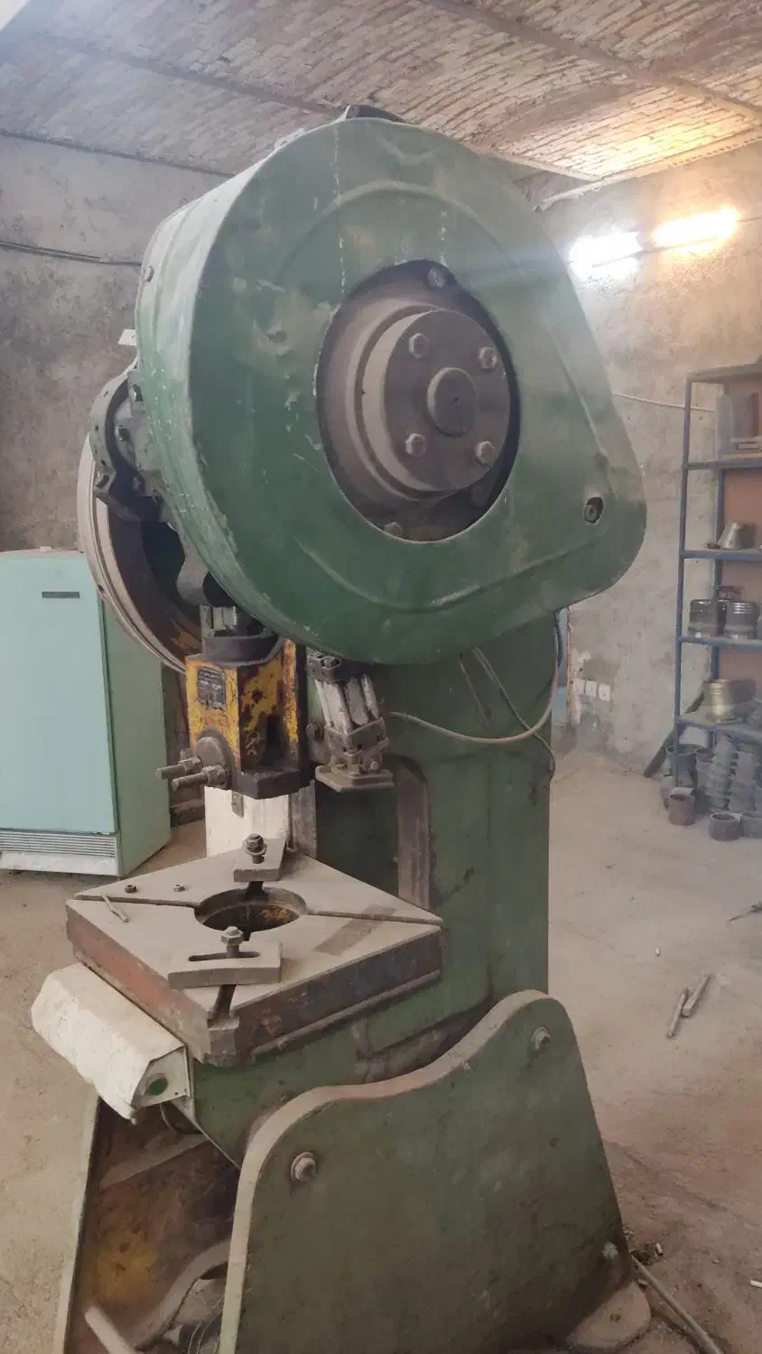 پرس ضربه ۳۵ تن ساخت رضای|ماشینآلات صنعتی|خمینیشهر, |دیوار