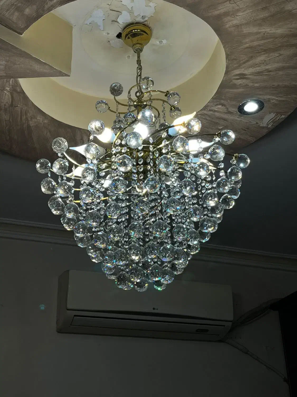 لوستر کریستال|لوستر و چراغ آویز|رشت, فلسطین|دیوار