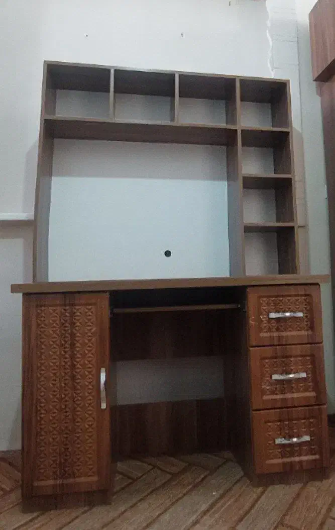 میز کامپیوتر|میز تحریر و کامپیوتر|قزوین, |دیوار