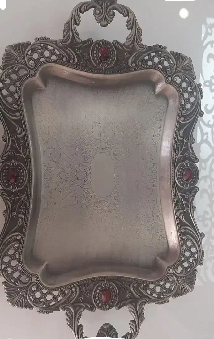 سینی پذیرایی در حد نو|ظروف سرو و پذیرایی|نسیم‌شهر, |دیوار