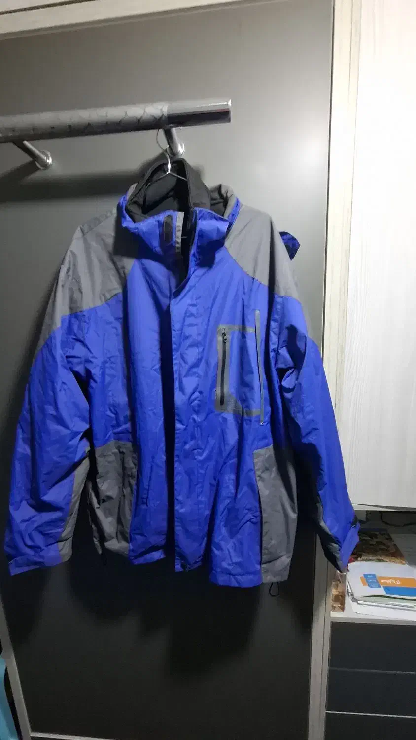 کاپشن|لباس|کرج, شهرک فهمیده|دیوار