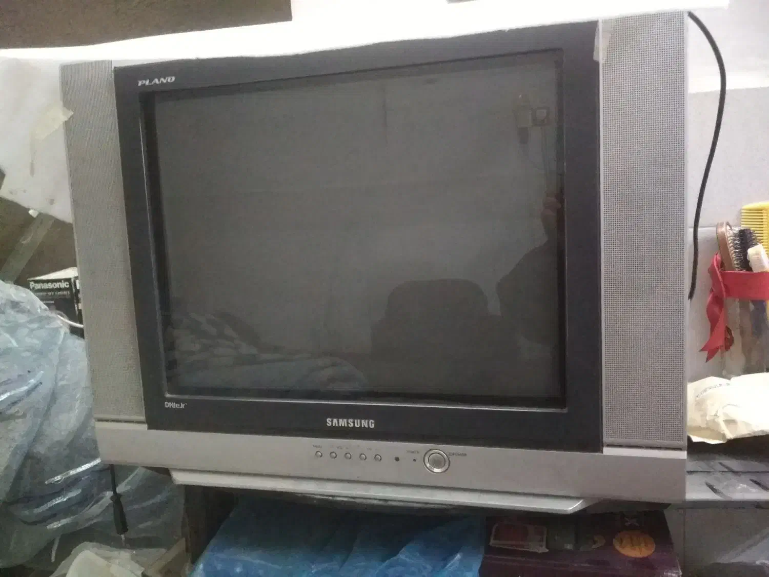 تلویزیون 21 اینچ|تلویزیون و پروژکتور|زاهدان, |دیوار