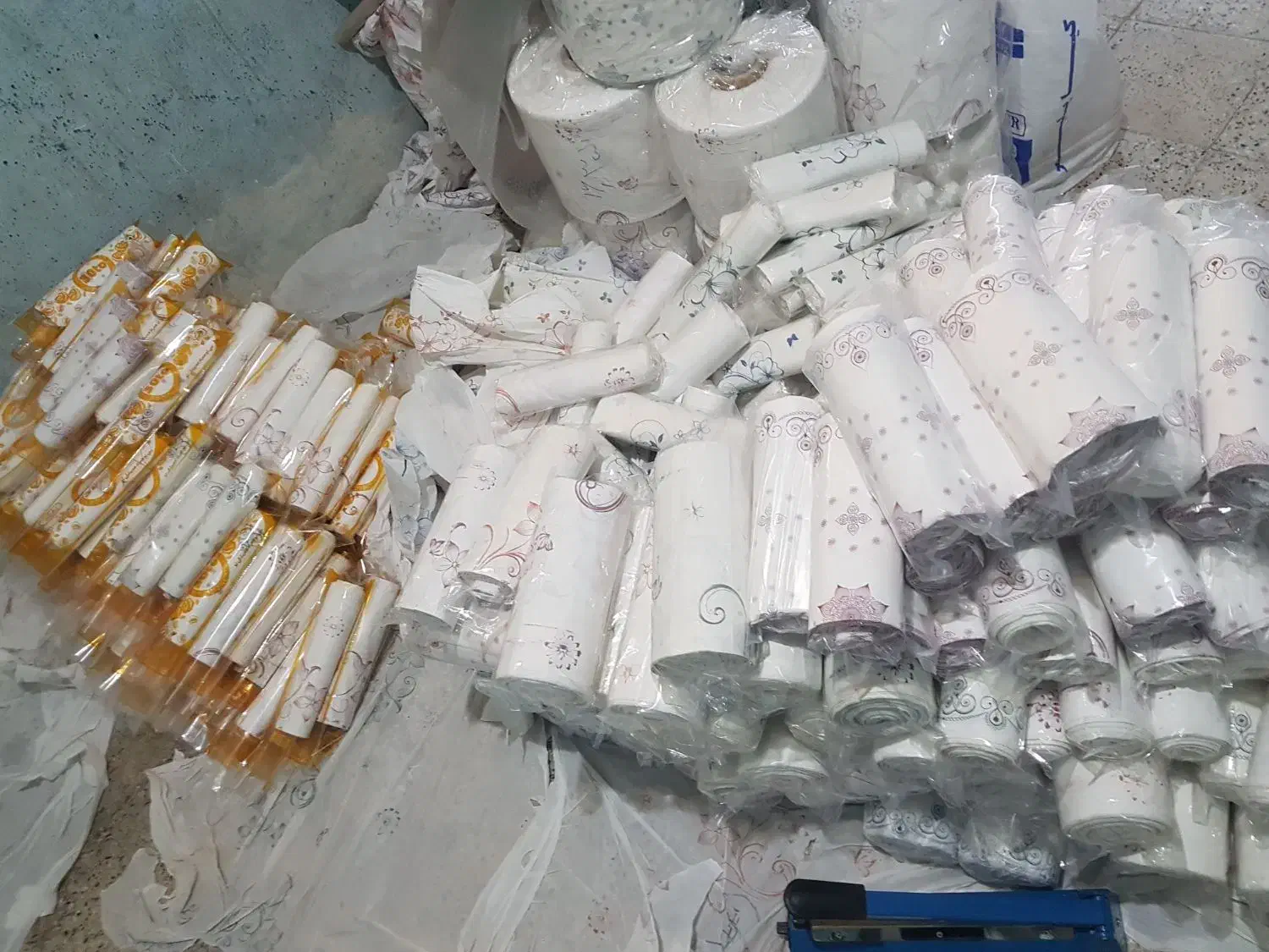 سفره یکبار مصرف|سفره، حوله، دستمال آشپزخانه|فولادشهر, B4|دیوار