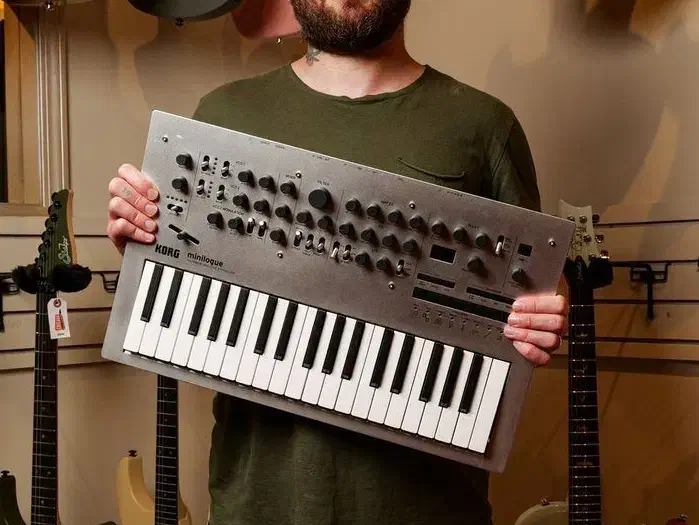 سینتی سایزر قدرتمند korg minilogue|پیانو، کیبورد، آکاردئون|رشت, شهرک صبا|دیوار