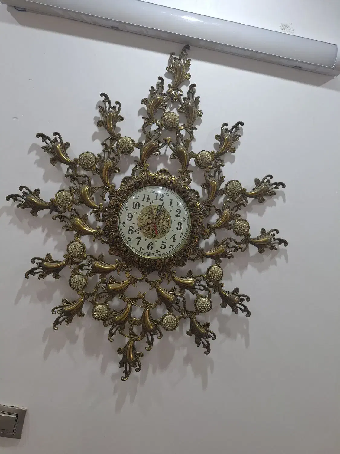 ساعت دیواری|ساعت دیواری و تزئینی|بابل, |دیوار