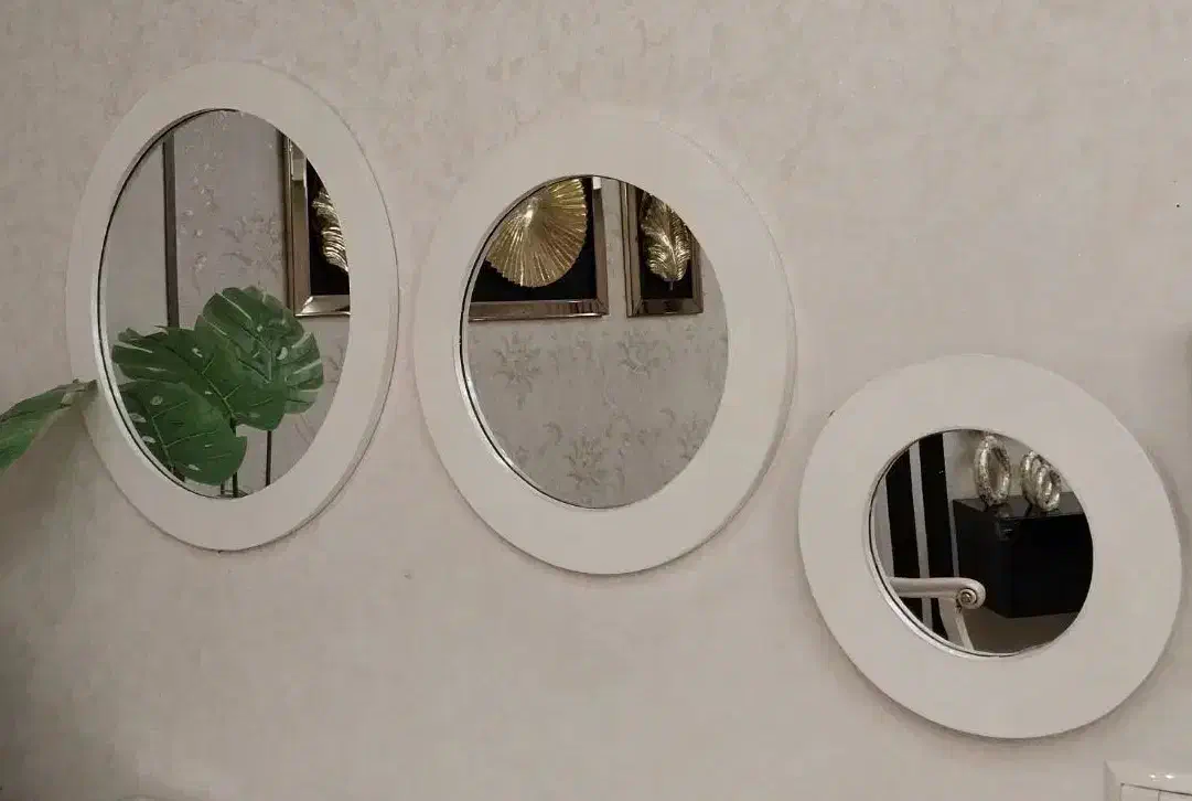 ایینه سه تیکه|آینه|کرج, اتحاد|دیوار