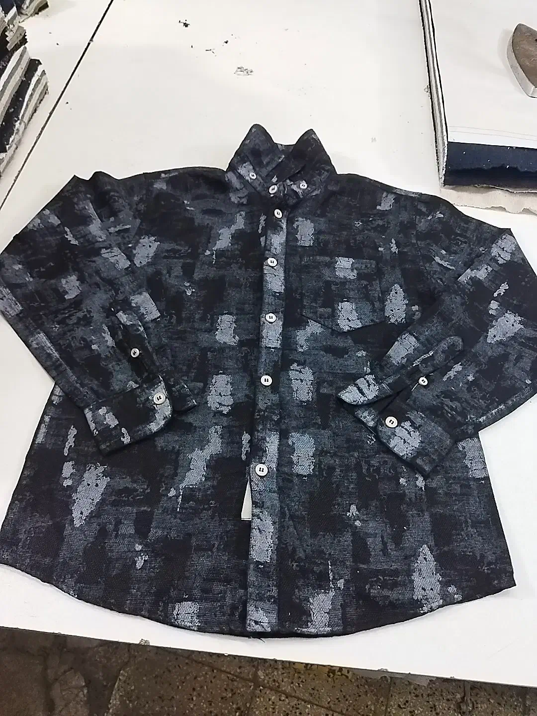 مزدی دوز پیراهن حرفه ای و تمیز دوز نیازمندیم|استخدام صنعتی، فنی، مهندسی|تهران, هاشمی|دیوار