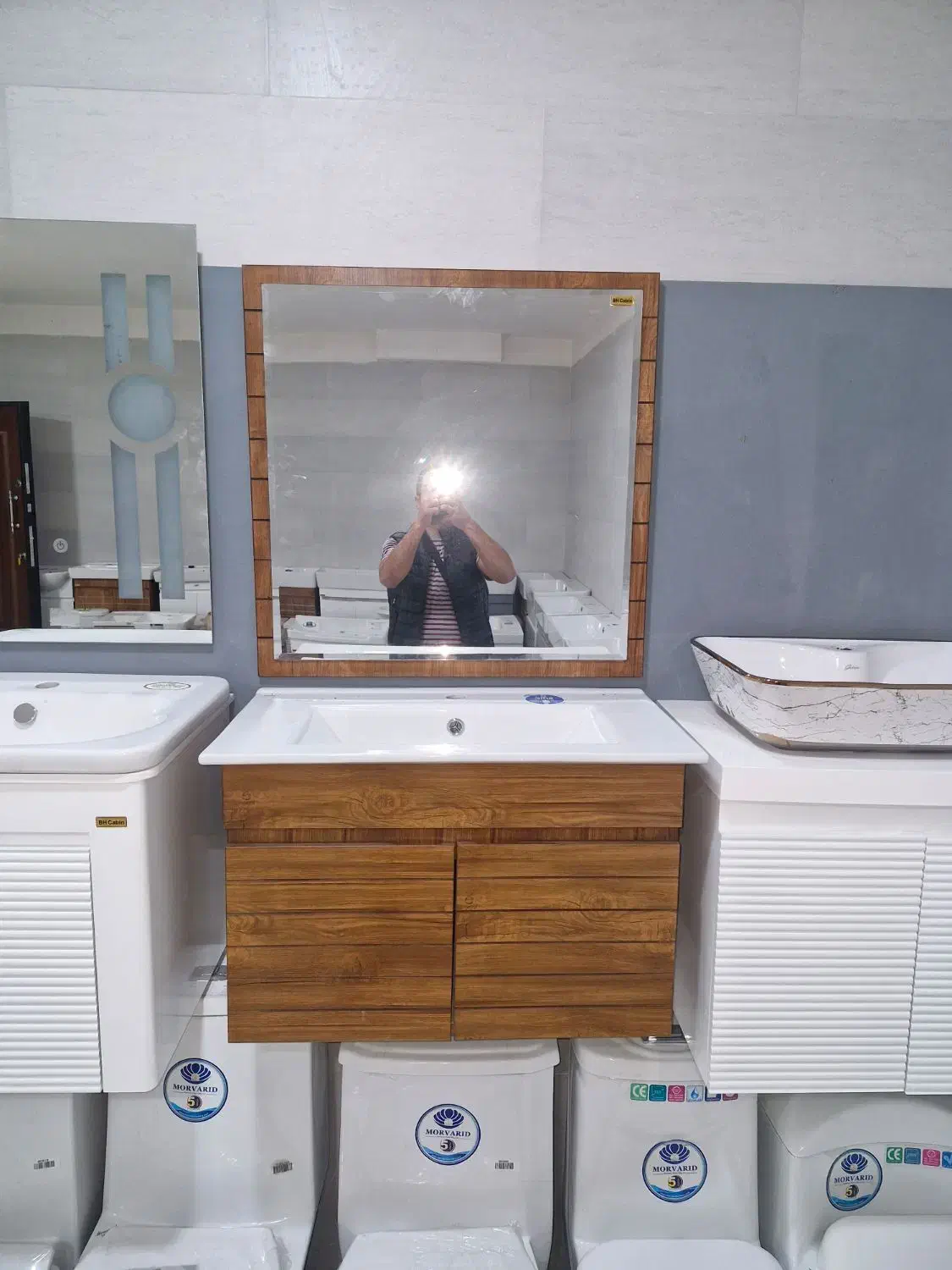 روشوییpvcکابینتی ۸۰سانت فلت به همراه آاینه(تولیدی)|لوازم سرویس بهداشتی|پردیس, فاز ۱۱|دیوار