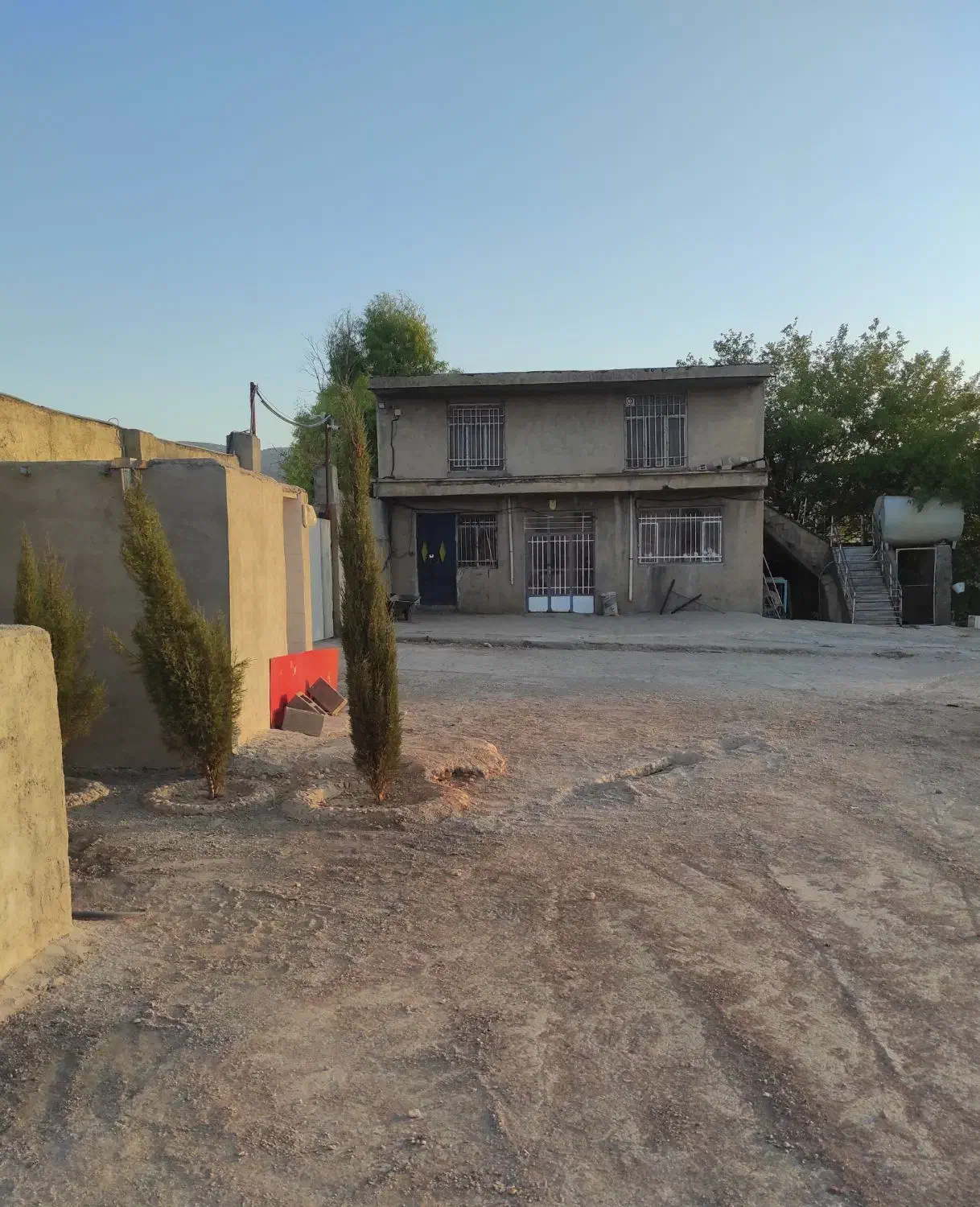 تجاری و خانه باغ|فروش دفتر صنعتی، کشاورزی، تجاری|ایوان, |دیوار