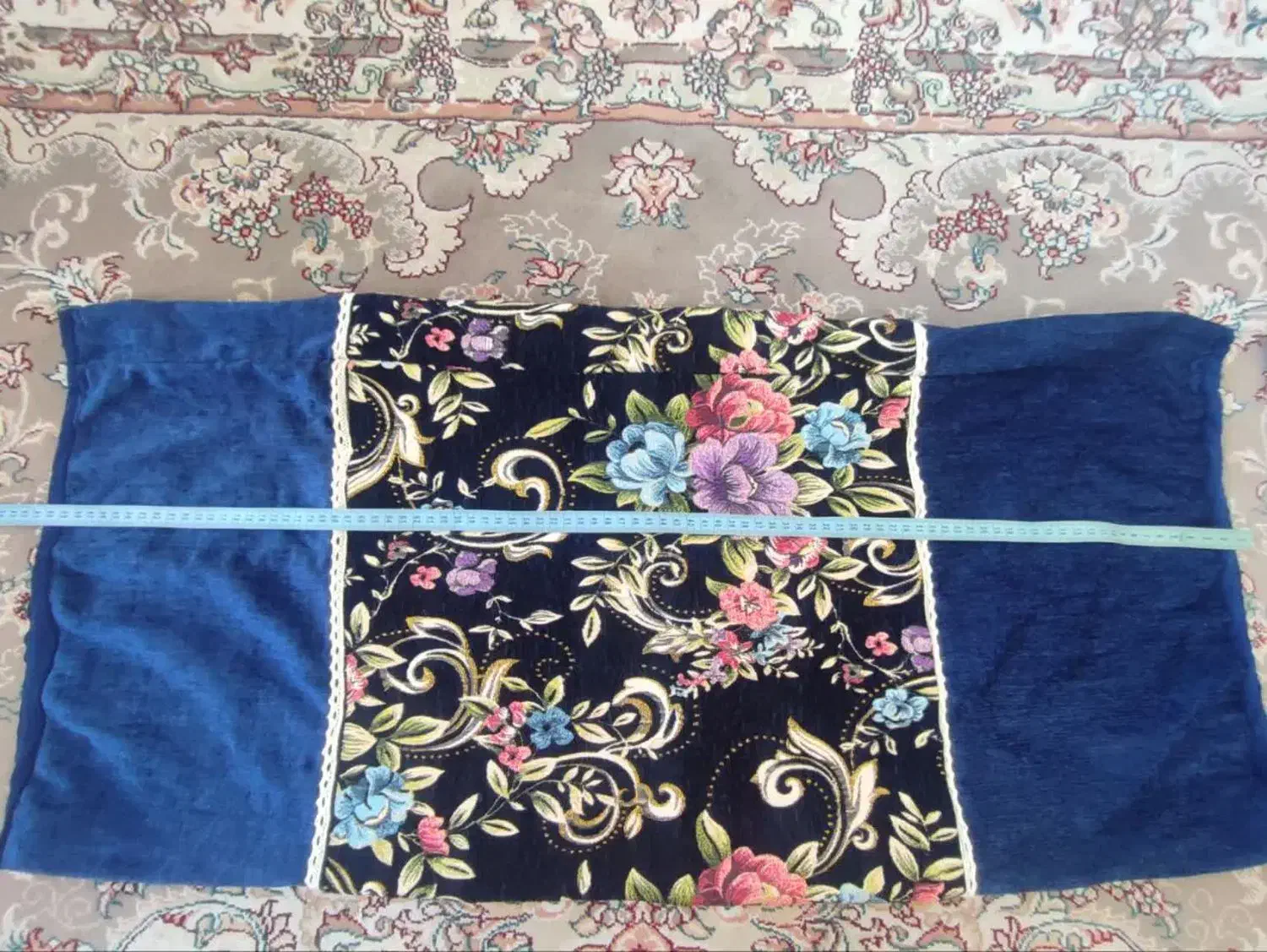 رو متکایی و رو بالشی|رختخواب، بالش، پتو|قم, سید معصوم|دیوار