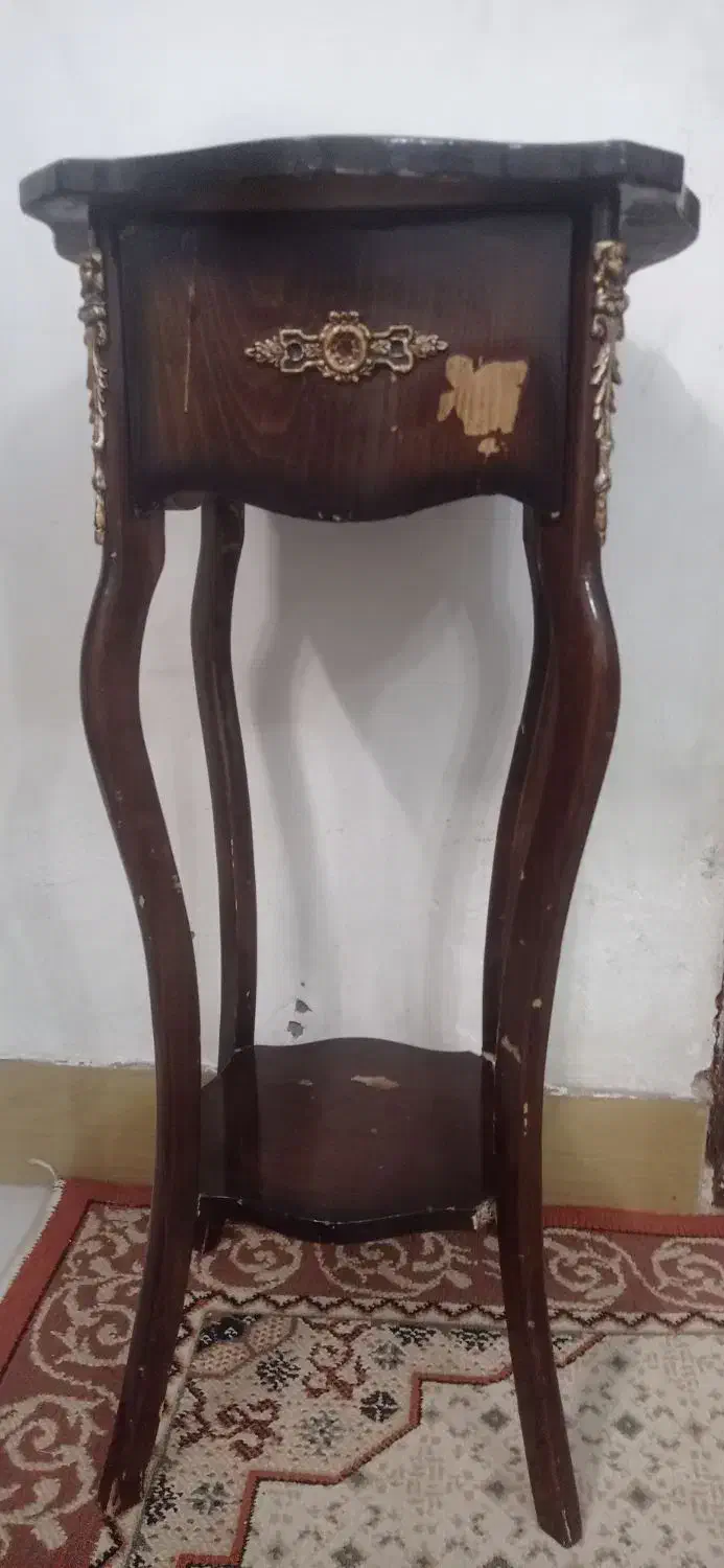 میز تلفن|میز تلفن|نیشابور, هفده شهریور|دیوار