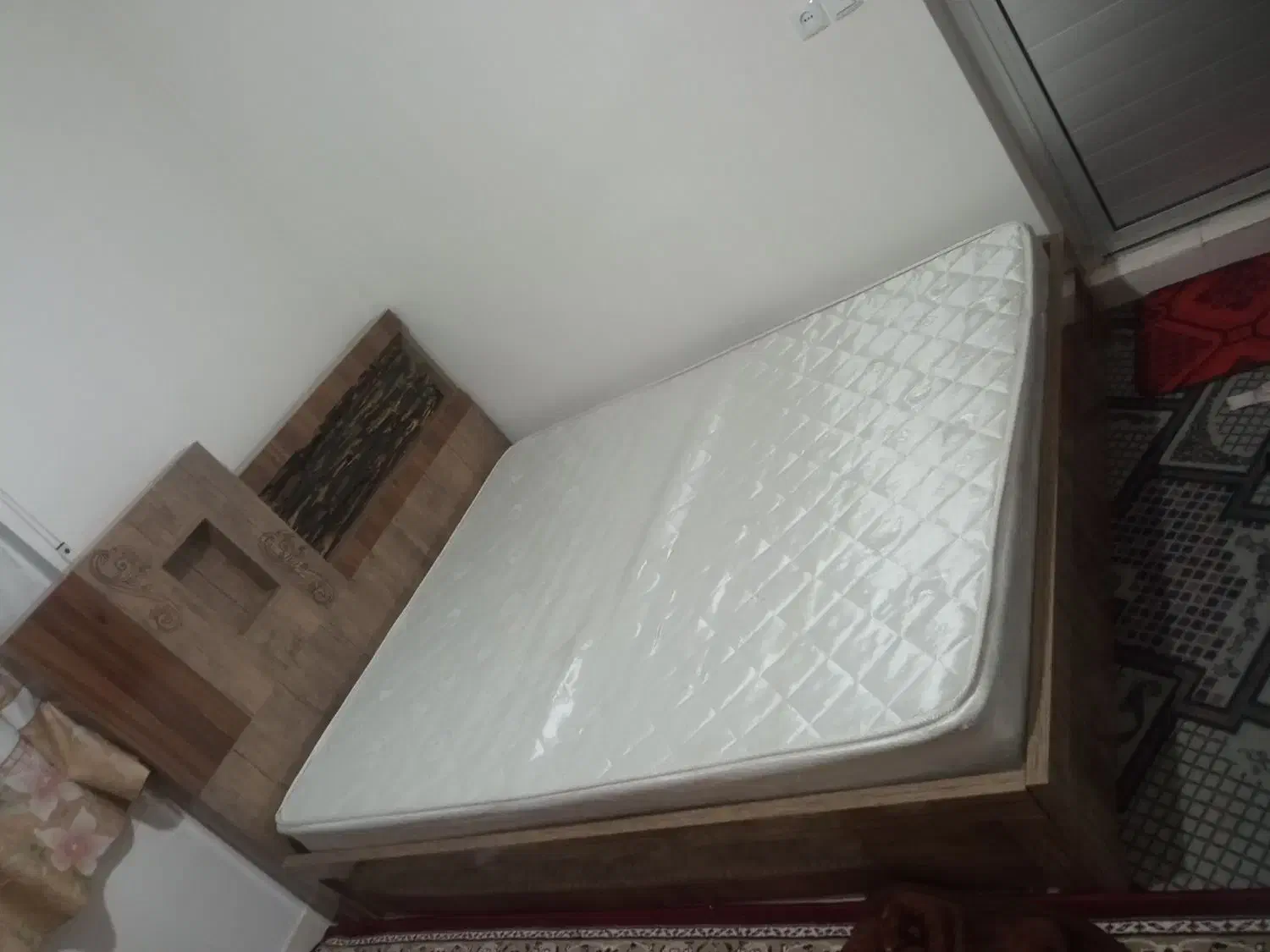 تخت خواب دونفره|تخت و سرویس خواب|چوبر, |دیوار