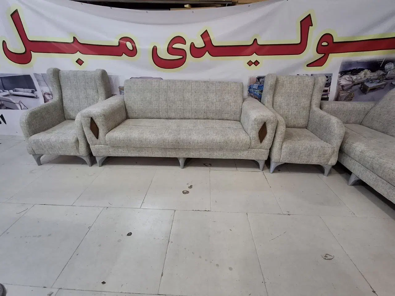 تولیدی و تعمیرات مبل|مبلمان خانگی و میز عسلی|داران, |دیوار