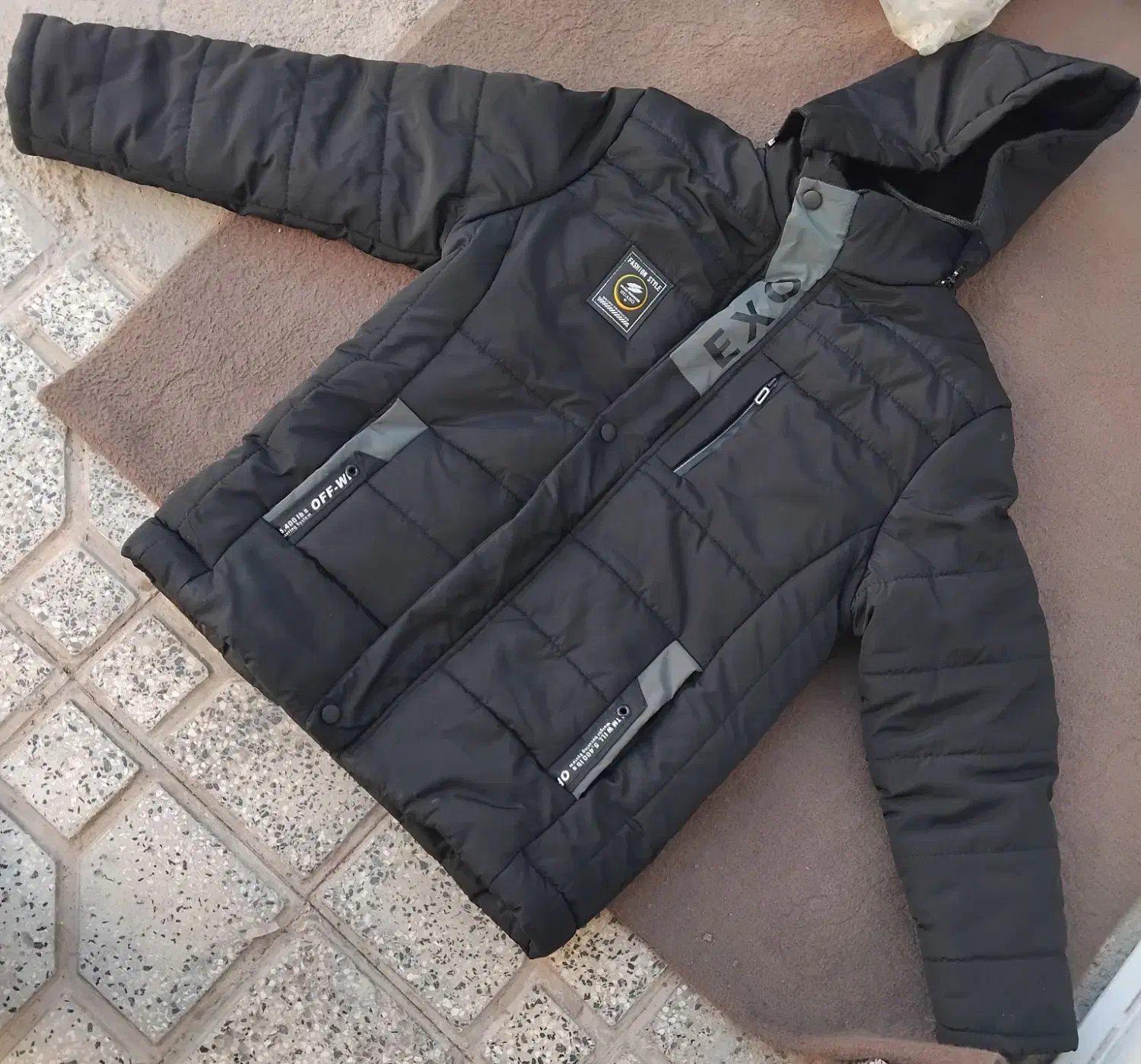 کاپشن نو|لباس|ابهر, |دیوار