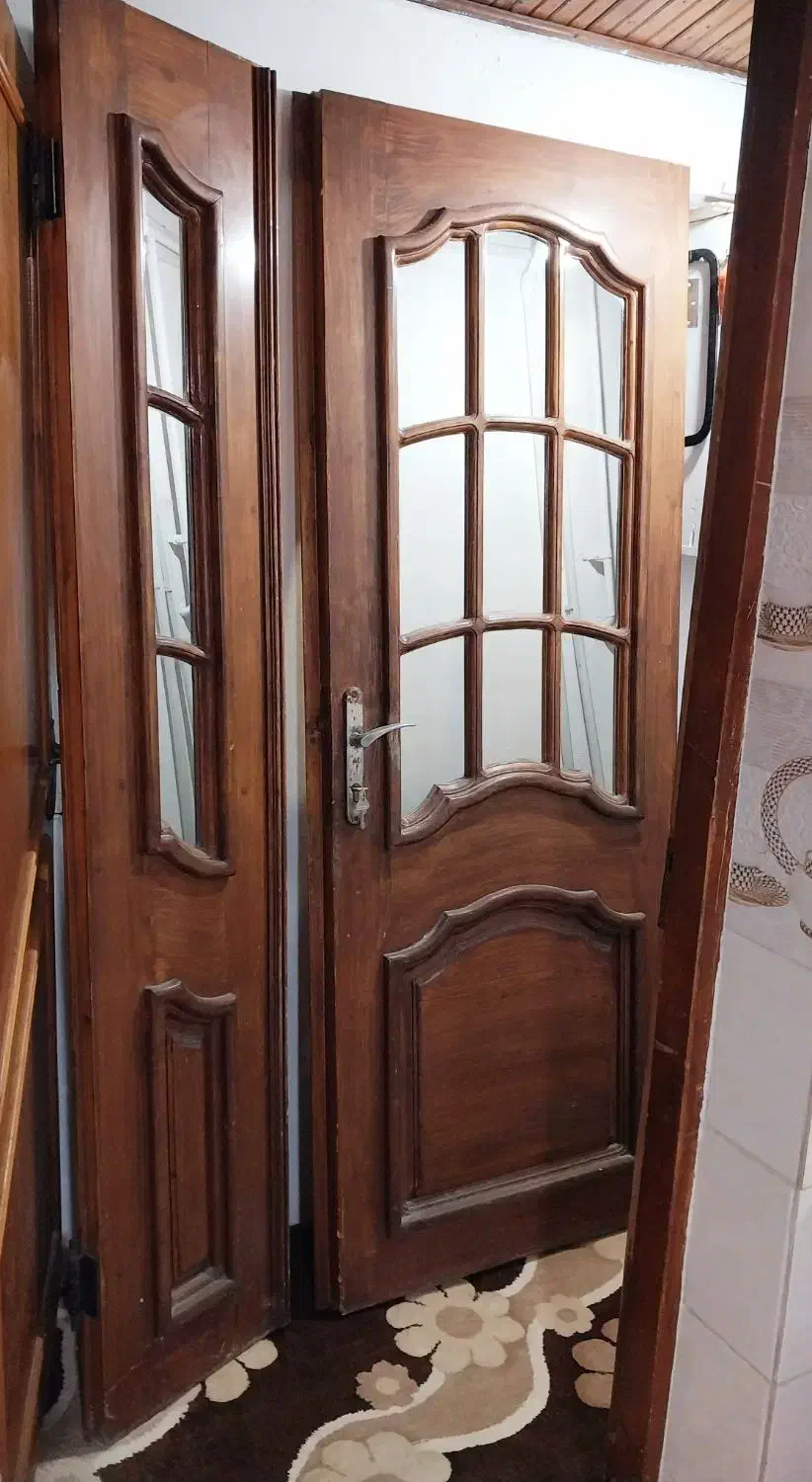 درب چوبی قدیمی|مصالح و تجهیزات ساختمان|رویان, |دیوار