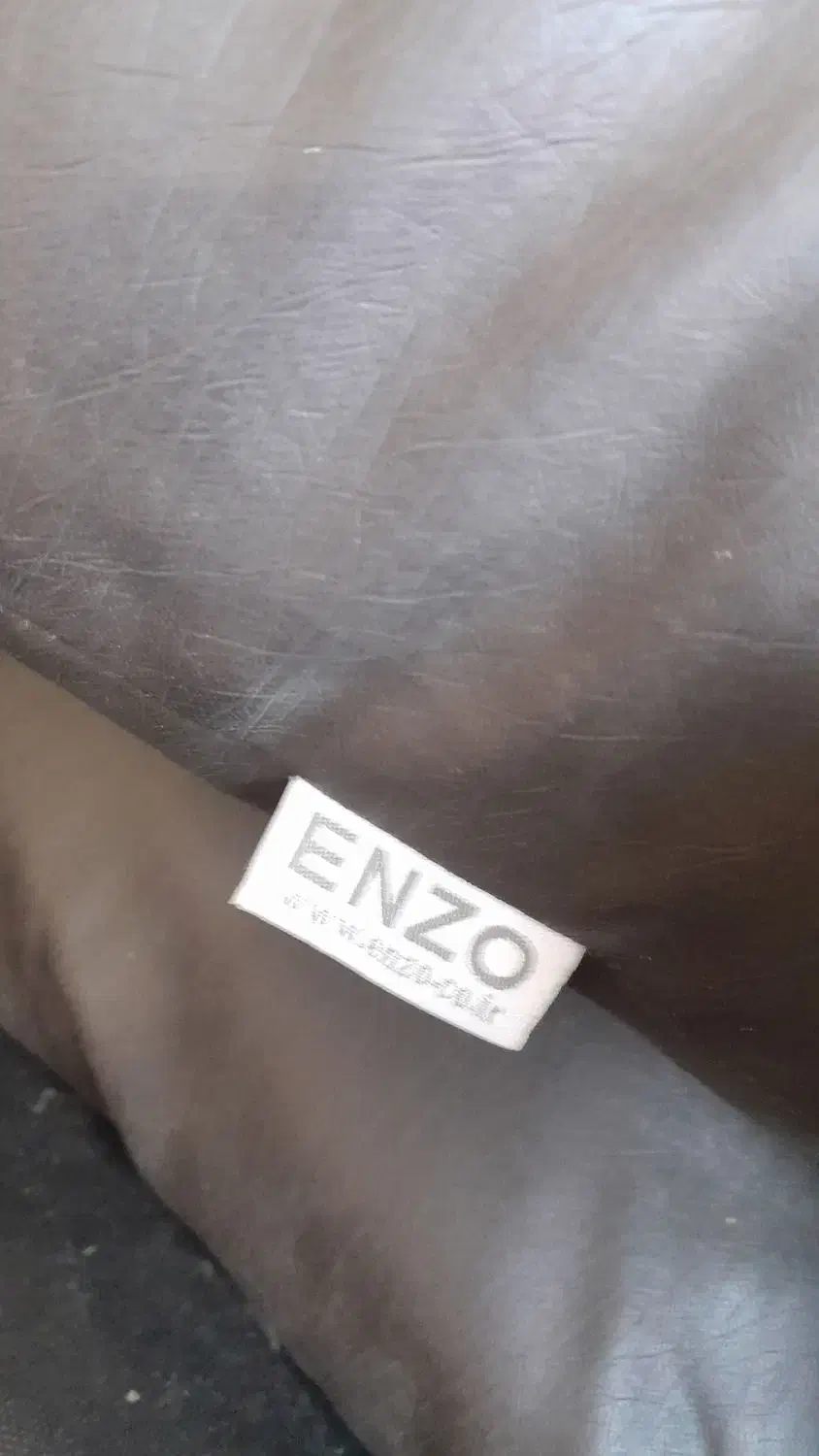 فروش فوری مبل ۶نفره چرم ترک برند ENZO|مبلمان اداری|سیاهکل, |دیوار