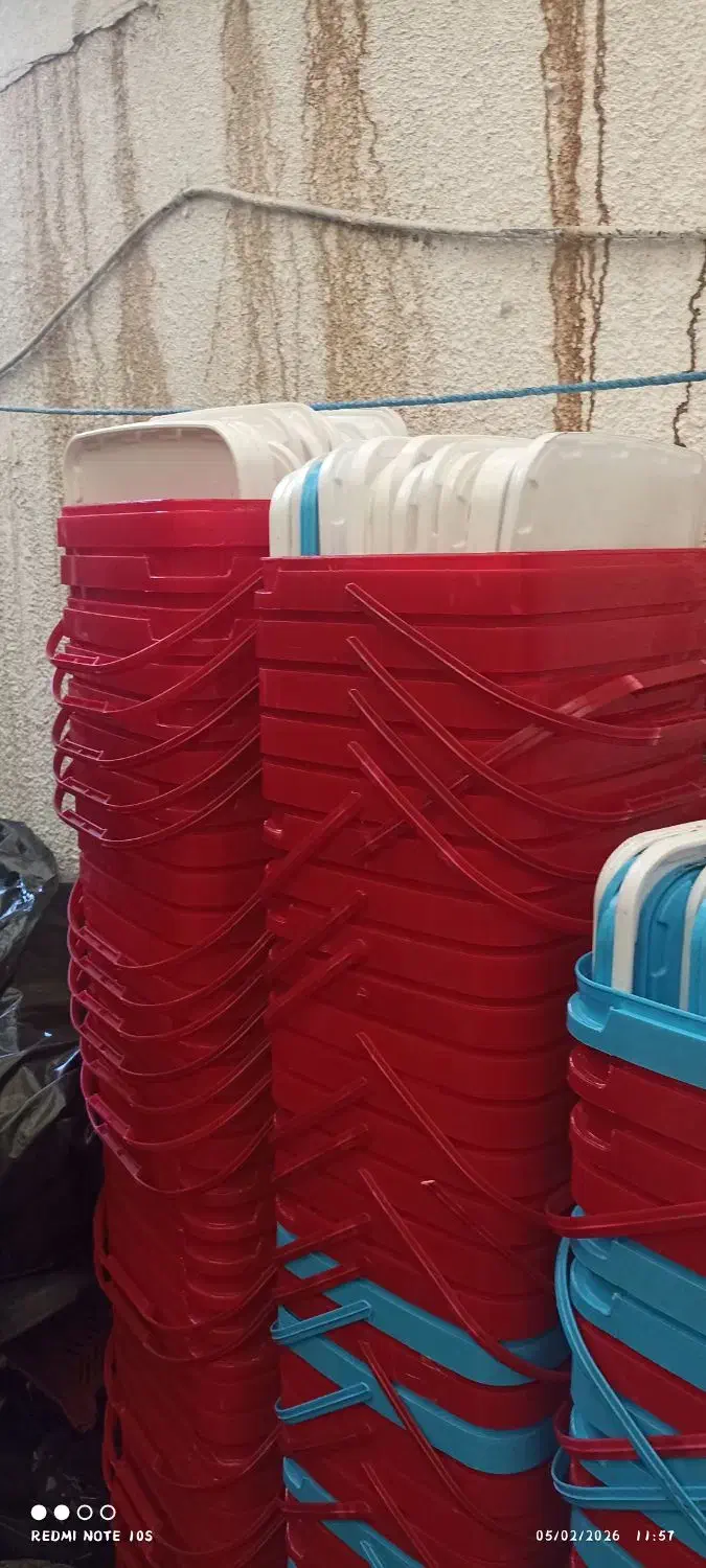 دبه|ظروف نگهدارنده، پلاستیکی، یک‌بارمصرف|اندیشه, اندیشه فاز ۲|دیوار