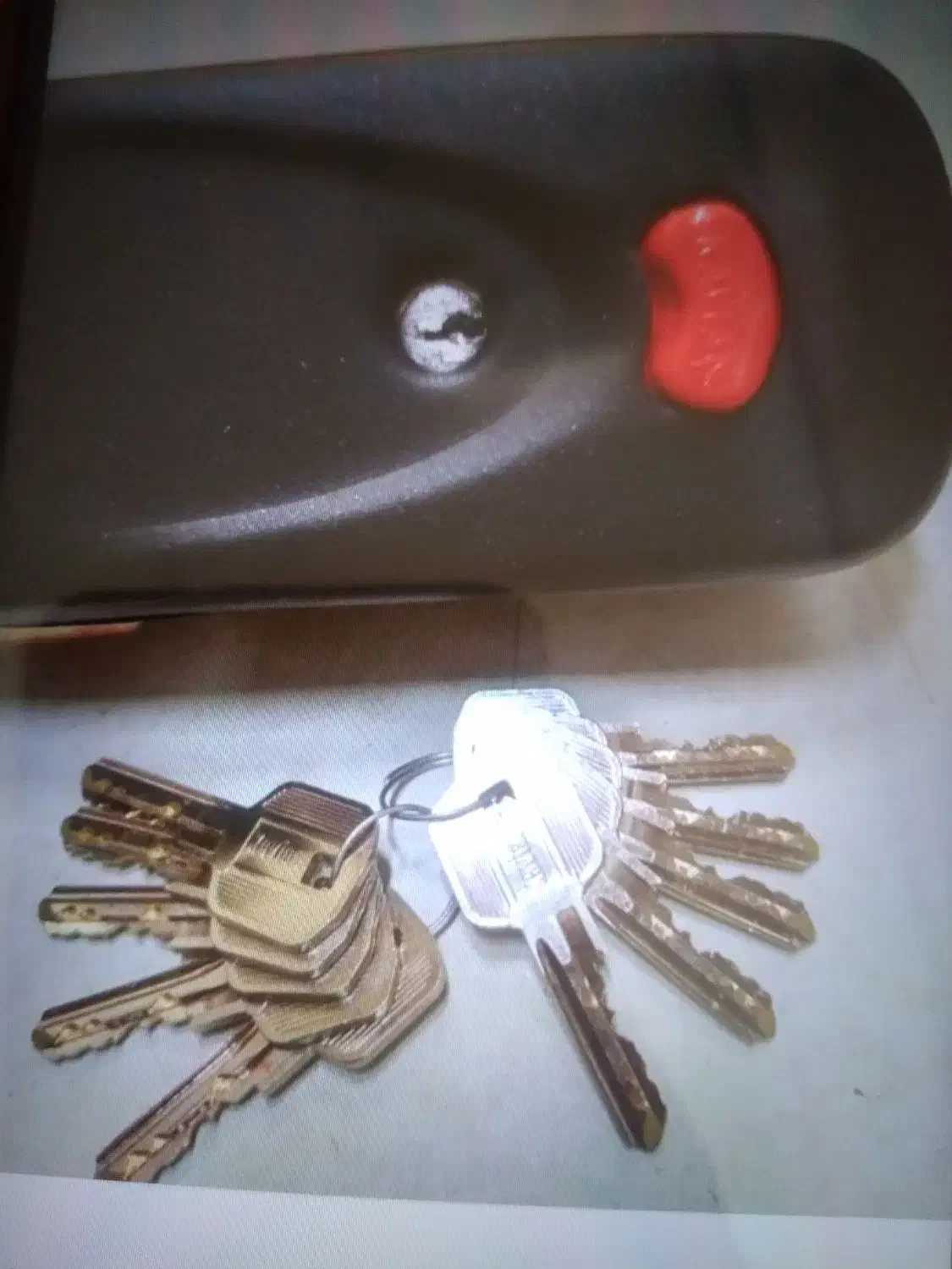 کلید سازی وبارکردن قفل در اصفهان|خدمات پیشه و مهارت|اصفهان, برازنده|دیوار