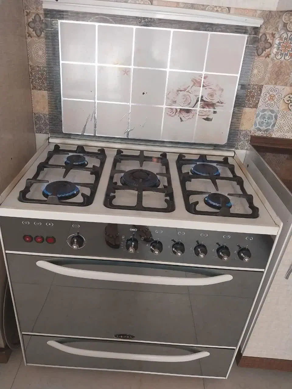 گاز لوفرا|اجاق گاز و لوازم برقی پختوپز|بروجن, |دیوار
