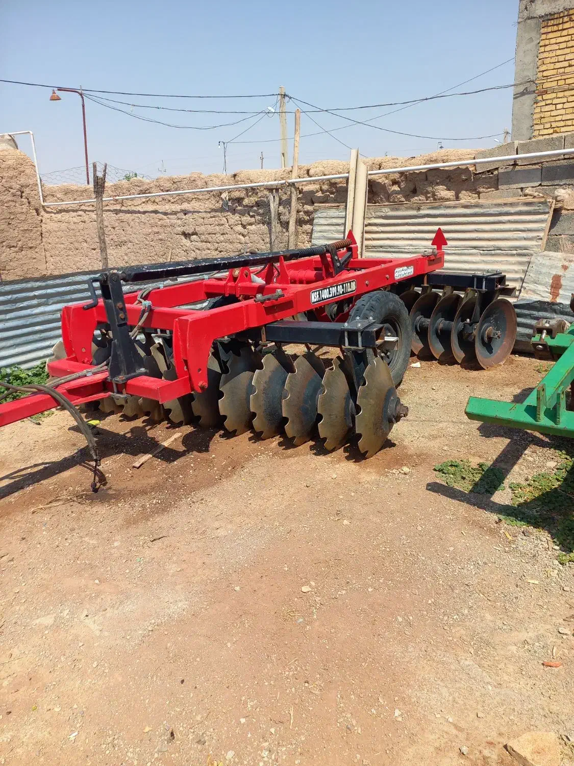 دیکس دیسک تراکتور ۲۴ ۲۴درحد خشک|ماشین‌آلات صنعتی|ماهیدشت, |دیوار