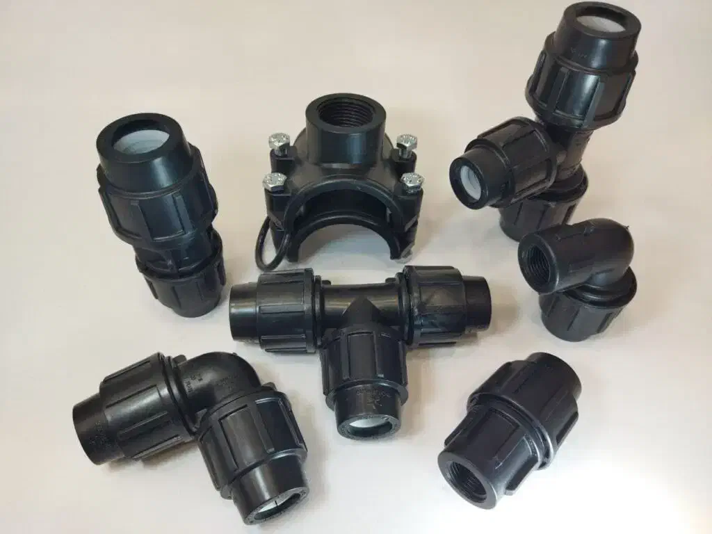 فروش لوله وتجهیزات ابیاری بارانی|خدمات باغبانی و درختکاری|خرم‌آباد, |دیوار