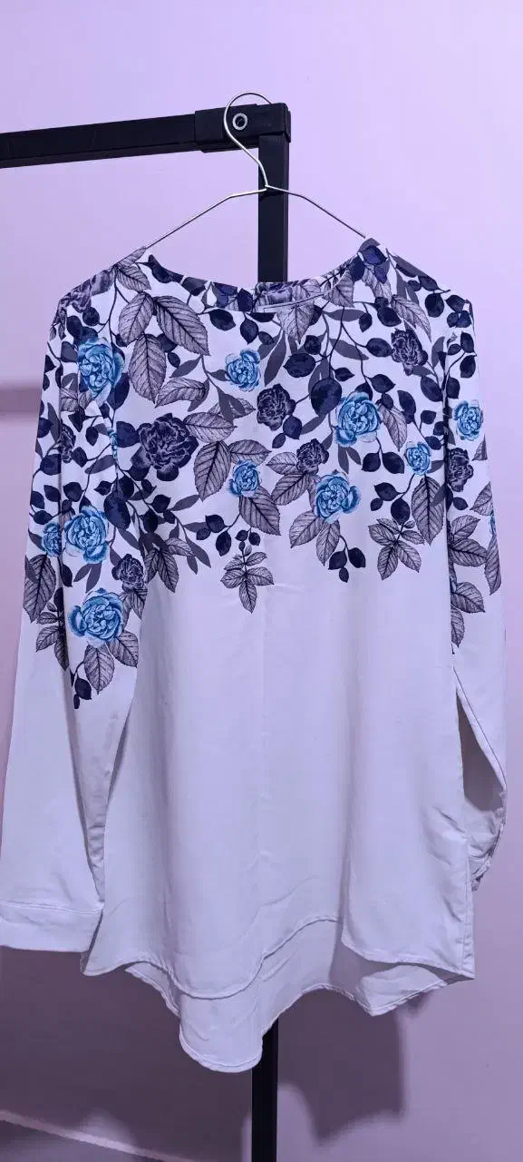 شومیز|لباس|دورود, |دیوار