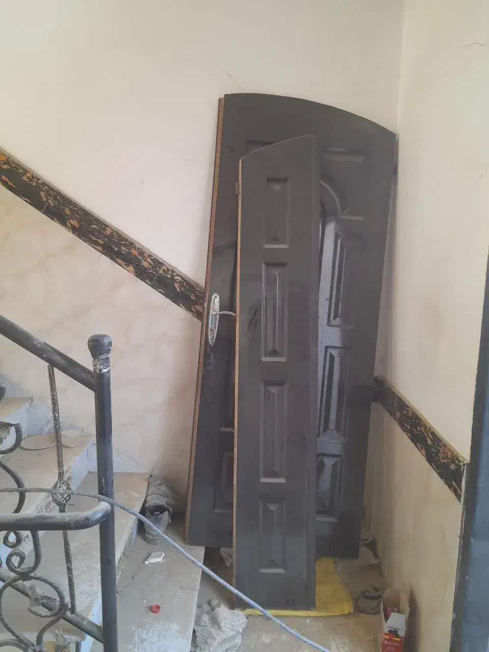 درب با تعداد بالا نو ونو|حراج|چناران, |دیوار