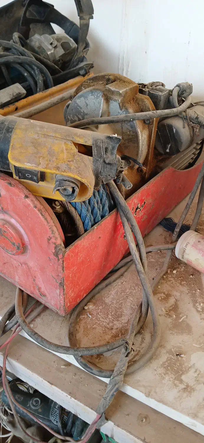 بالابر سبک ساختمانی|مصالح و تجهیزات ساختمان|اصفهان, کوی راه حق|دیوار