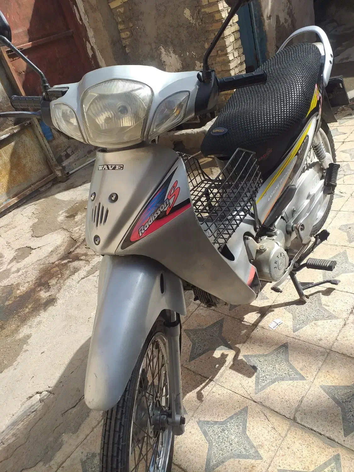 لاکی طرح ویو مدل ۸۸|موتورسیکلت|اهواز, کوی علوی|دیوار