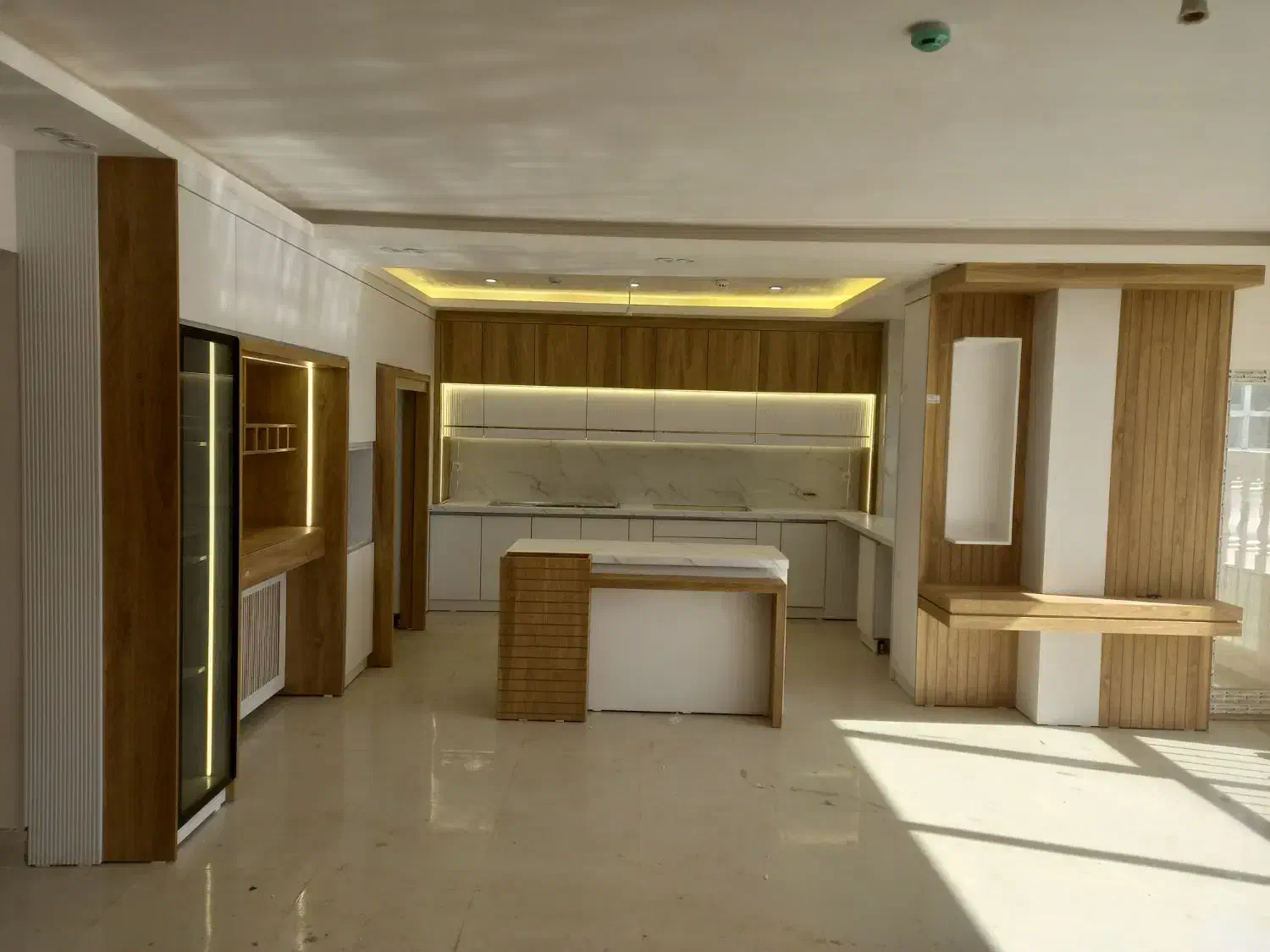 دکوراسیون داخلی ارغوان|جاکفشی، کمد، دراور|بیرجند, |دیوار