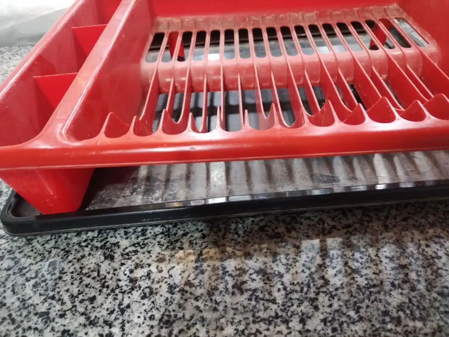 جاظرفی|آب‌چکان و نظم‌دهنده ظروف|نجف‌آباد, شریعتی غربی|دیوار