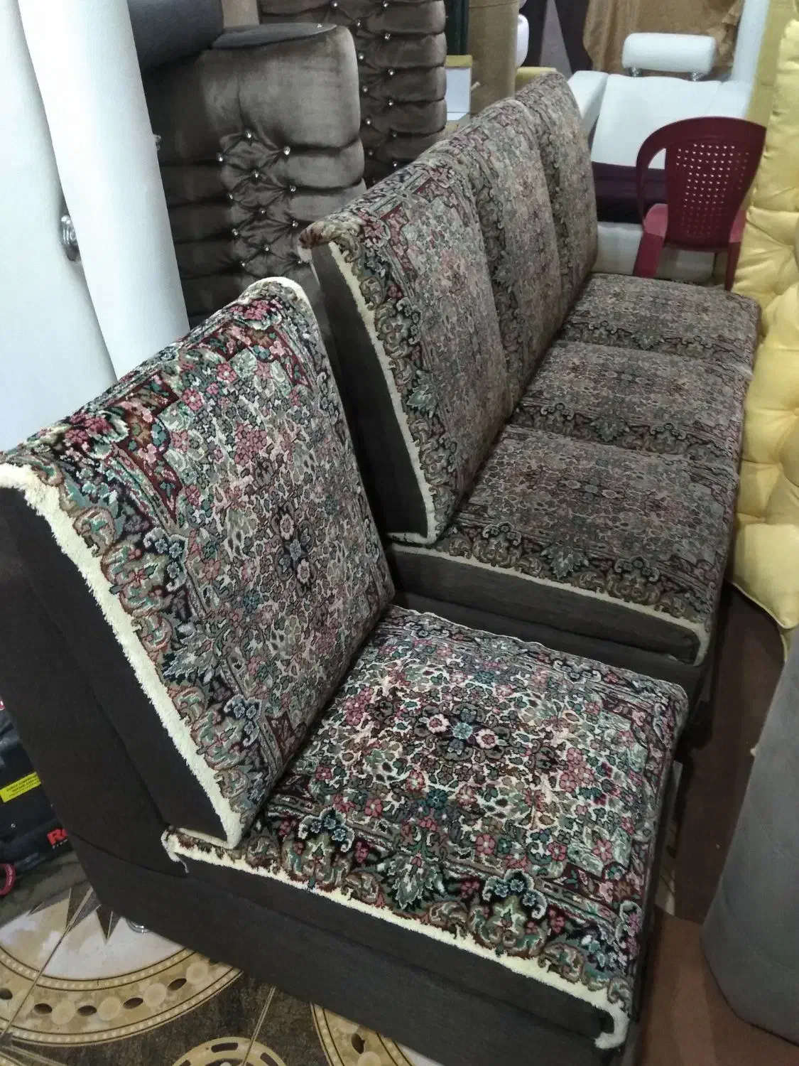 تعمیر شستشو مبل راحتی|مبلمان خانگی و میز عسلی|ماهان, |دیوار