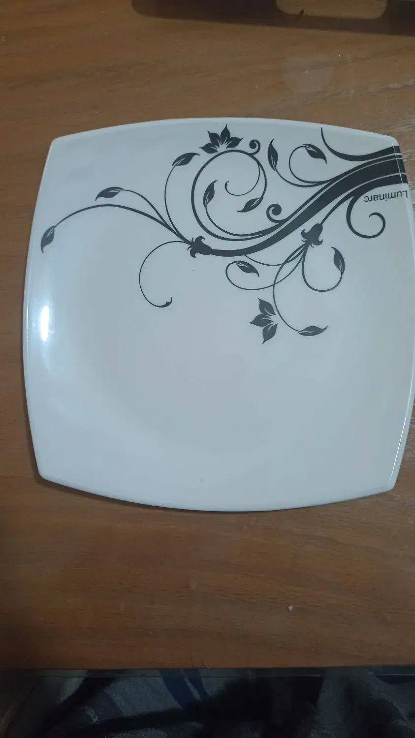 سرویس لومینارک جنس اصلی دو دست|ظروف سرو و پذیرایی|همدان, |دیوار