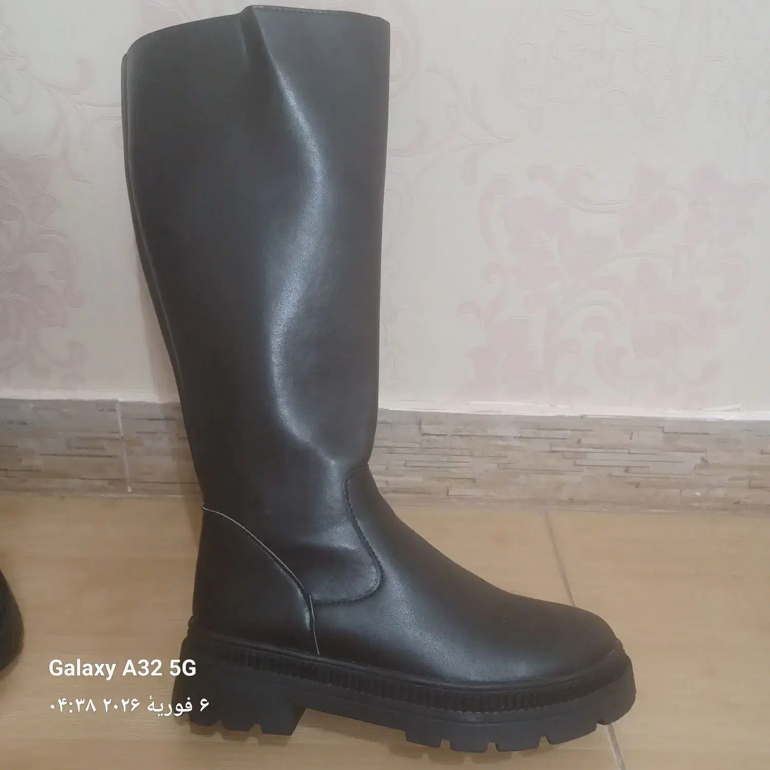 کفش|کیف، کفش، کمربند|شیروان (خراسان), |دیوار