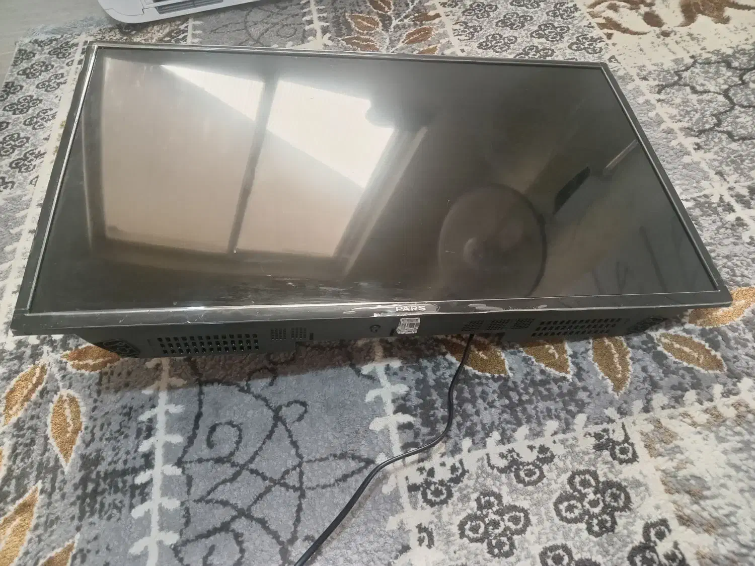 تلوزیون 32 پارس|تلویزیون و پروژکتور|صومعه‌سرا, |دیوار