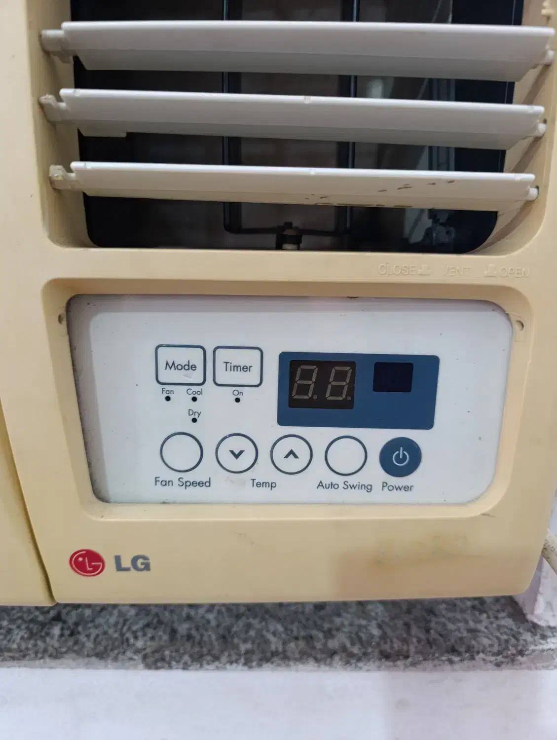 کولر گازی پنجره ای ۱۸۰۰۰ ال جی|کولر گازی و فن‌کوئل|رشت, حمیدیان|دیوار