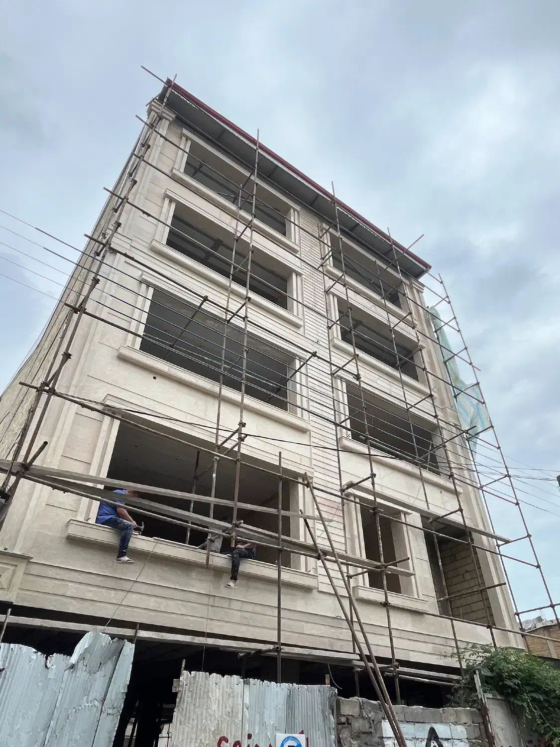 اجرا انواع نما و سنگ کاری ساختمان رومی کلاسیک مدرن|خدمات پیشه و مهارت|آستارا, |دیوار