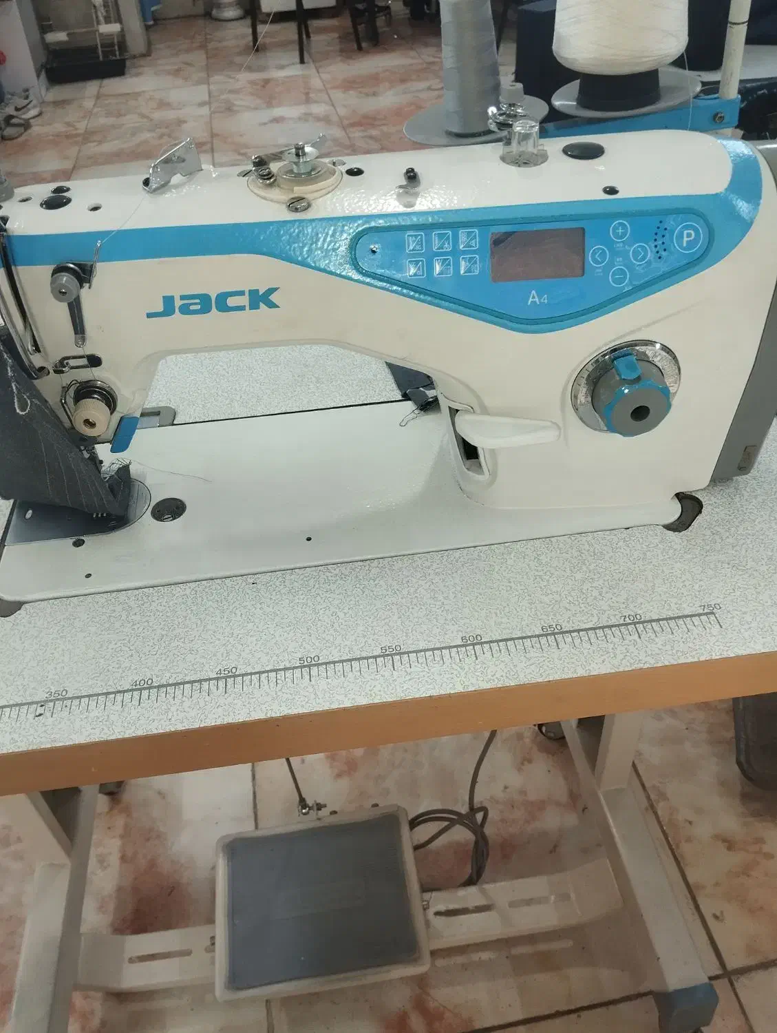 راسته صنعتی کامپیوتری a4 و زیگزال e3|چرخ خیاطی و ریسندگی|نسیم‌شهر, |دیوار