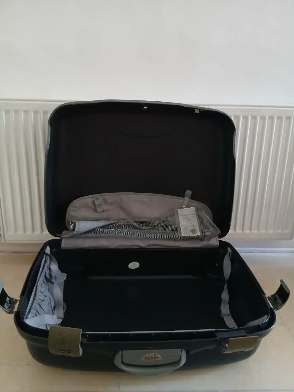 چمدان سالم|کیف، کفش، کمربند|سنندج, |دیوار