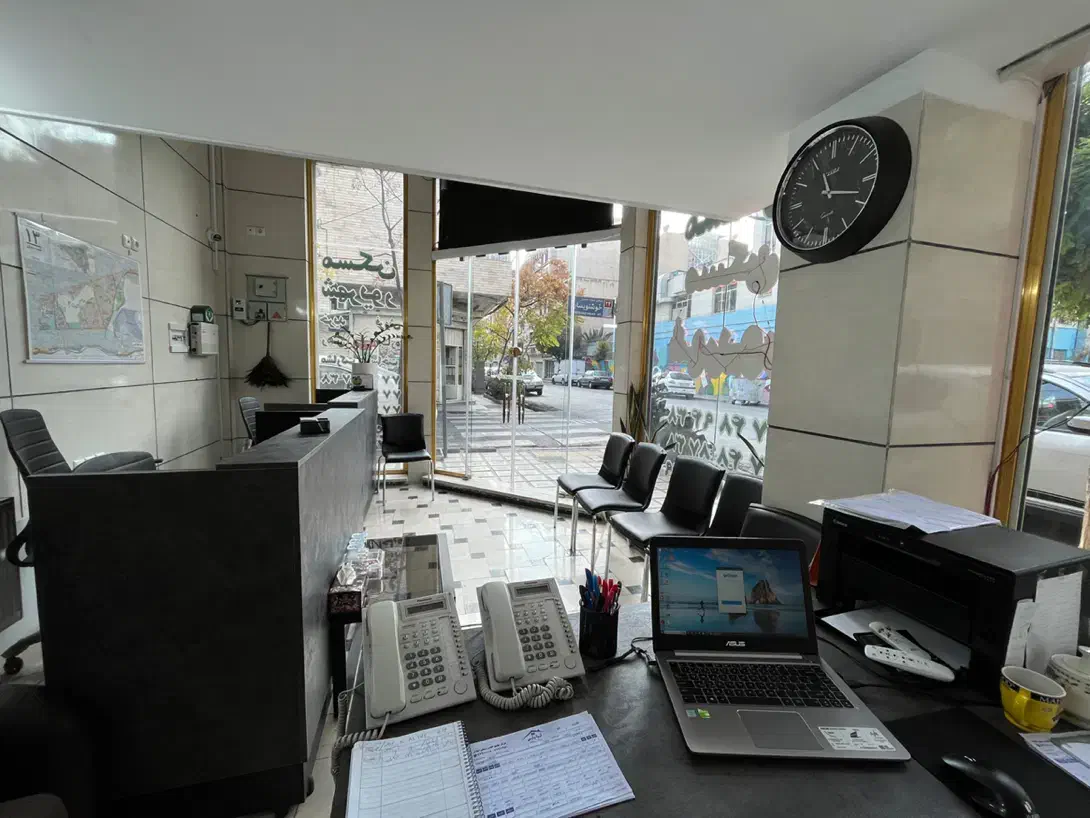 استخدام مشاور املاک فعال و اشنا به منطقه|استخدام بازاریابی و فروش|تهران, نیروی هوایی (پیروزی)|دیوار