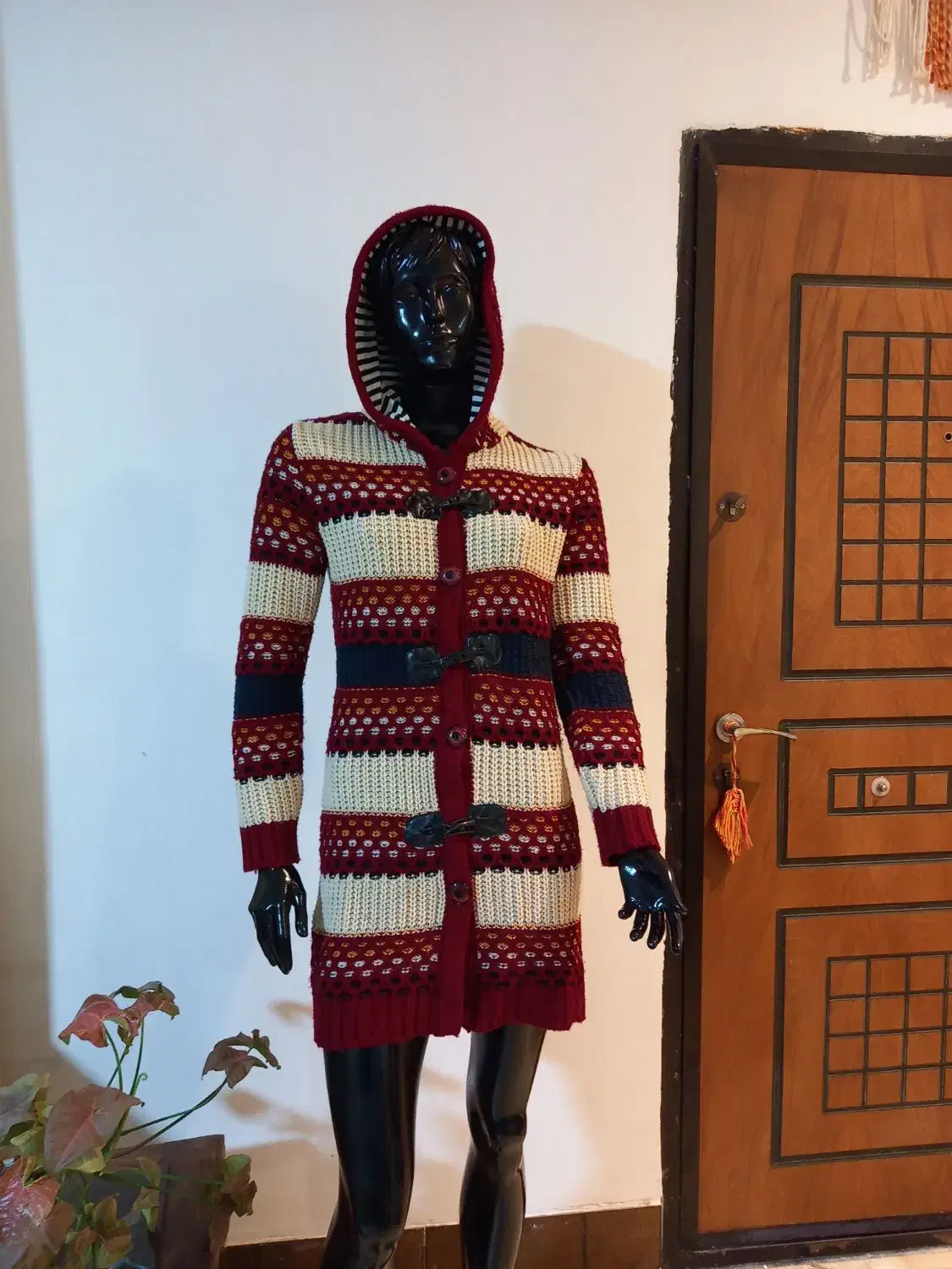 بافت بلند|لباس|رشت, رودبارتان|دیوار