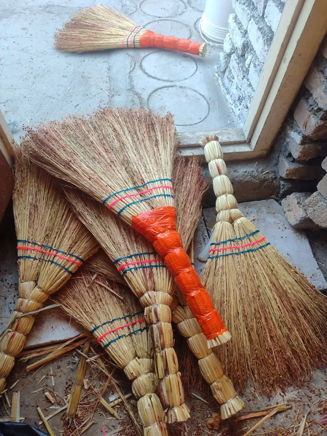 جارو|لوازم نظافت|مشگین شهر, |دیوار