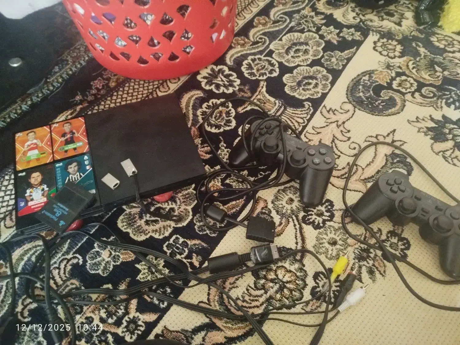 یک عدد پلی استیشن ۲ با دو دسته و لوازم|کنسول، بازی ویدئویی و آنلاین|قرچک, میرزائی جنوبی|دیوار